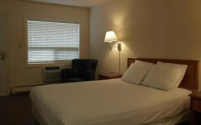 Grand Mountain Lodge