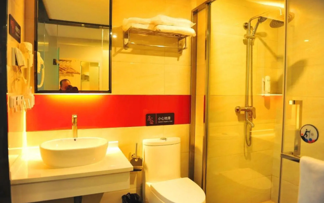 7Days Premium Chongqing Tongliang Square
