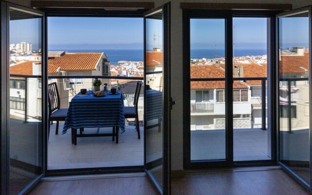 Belle Vue Apartment by Acasadascasas