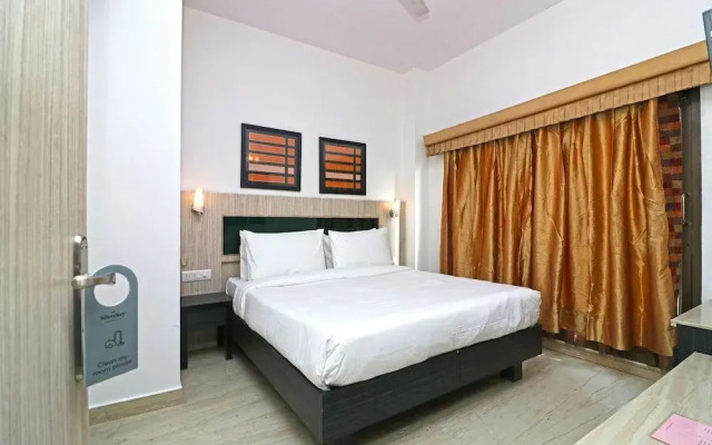 OYO 24039 SilverKey PadmaSri Gachibowli