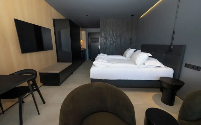 North Mountain View Suites