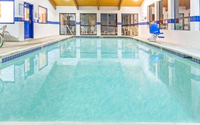 Super 8 by Wyndham Salem
