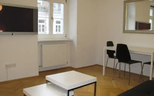 Central Vienna-living Hetz