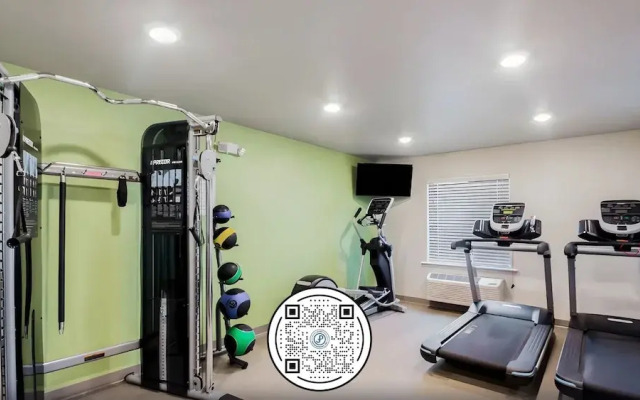 WoodSpring Suites Libertyville - Chicago