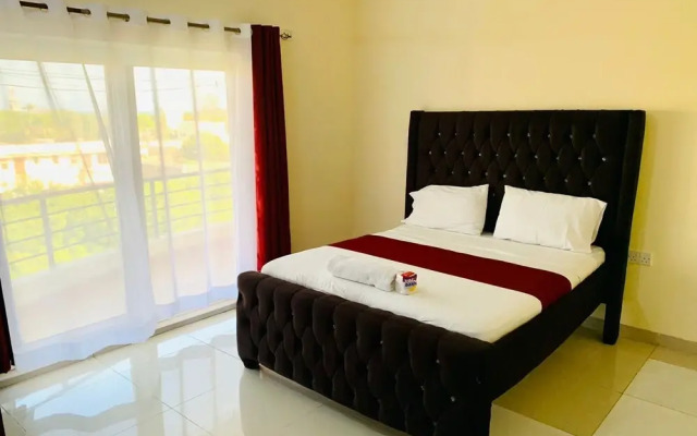 Lux Suites Palm Terraces Apartments