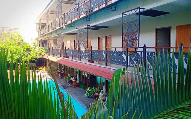 Cantya Hotel