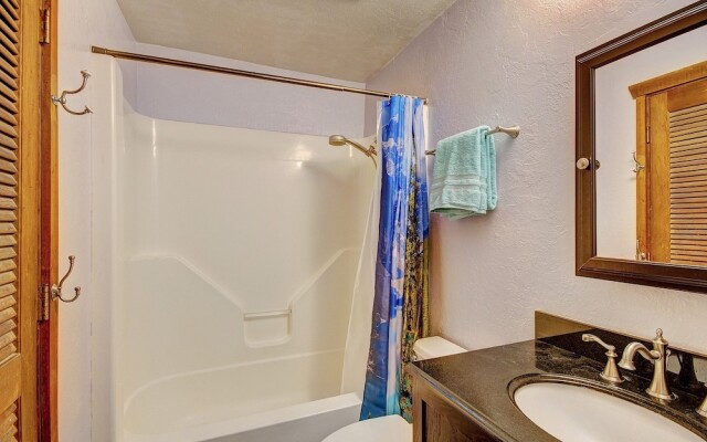Whispering Pines - 4 Br Home