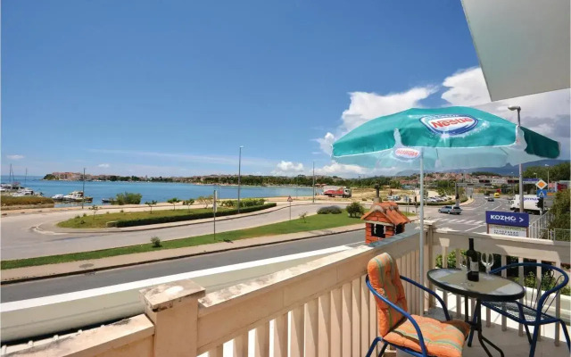 Apartment Podstrana with Sea View V