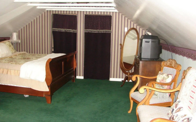 The Woodruff House B&B