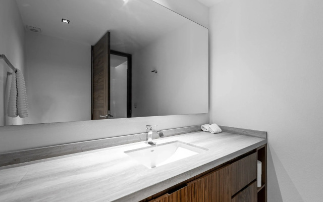 Casai Polanco 2 BR Designer Haven