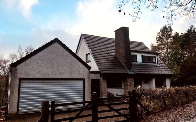 Midcentury 3-bed House in Gairloch