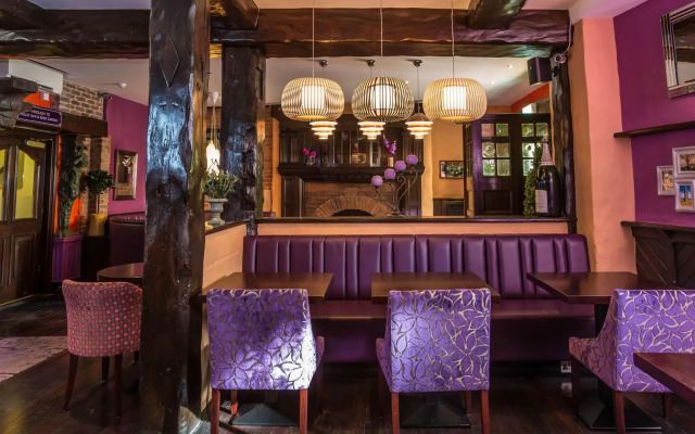 Duke of Normandie Hotel