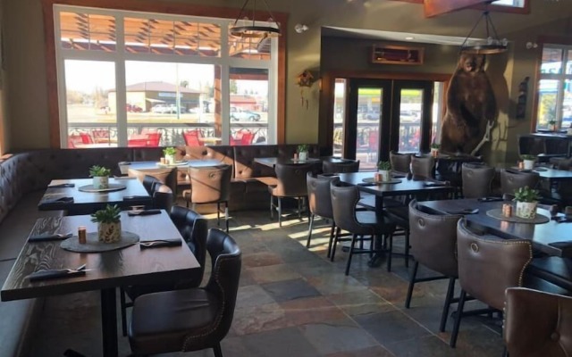 Stardust Inn and Chalets