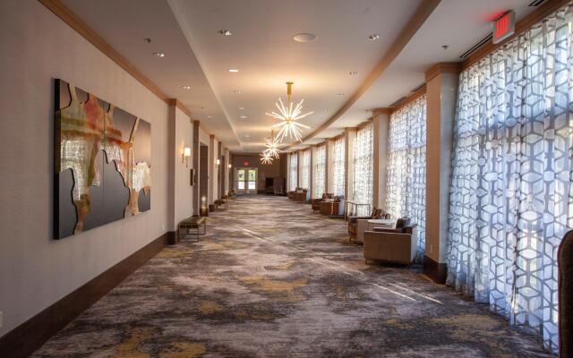 Crowne Plaza Shenandoah - The Woodlands Area by IHG