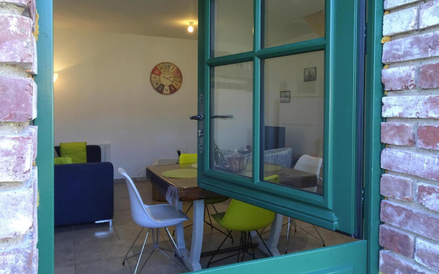 Farmhouse in Lancheres Near Somme Bay