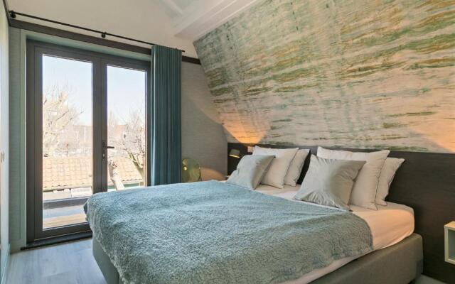 DRL45 Luxury apartment in the heart of Domburg