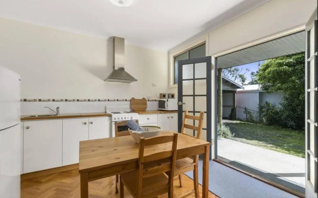 Phillip Island Time - Large home with self-contained apartment sleeps 11