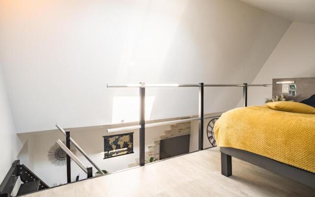 Loft avec jardin et parking privé