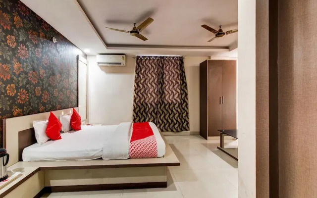 Oyo 27696 Jai Ganesh Banquet Hall & Rooms