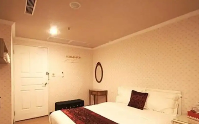 Ya Tai Hotel
