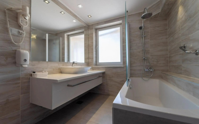 Hotel Mirjana & Rastoke