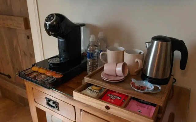 Bridgend House B & B