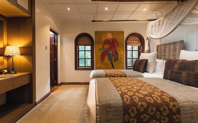 Hemingways Eden Residence
