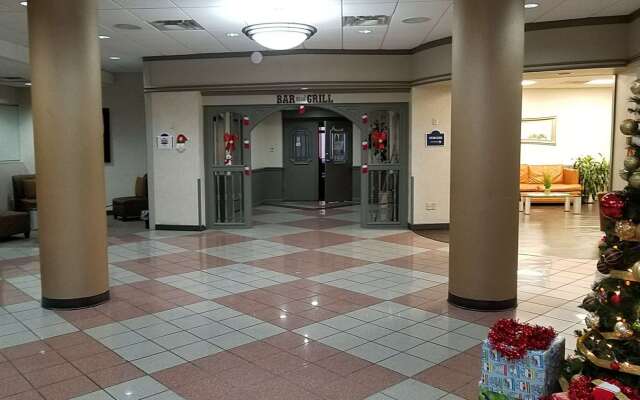 SureStay Plus Hotel by Best Western St. Louis Airport