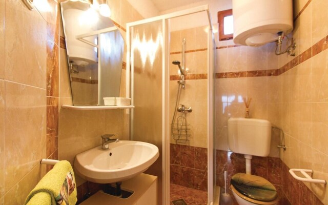 Nice Home in Kanfanar With Wifi and 2 Bedrooms