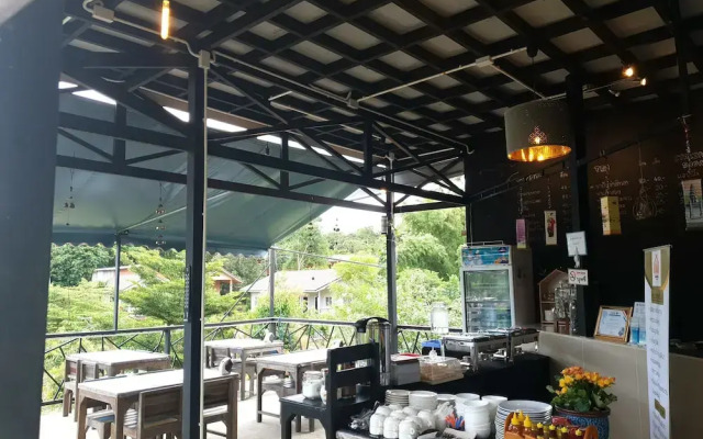 Baan Lomnow Khao Kho