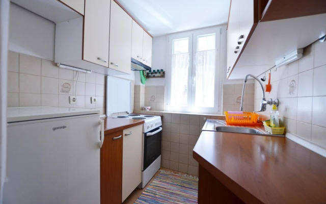 Amici in Rovinj With 1 Bedrooms and 1 Bathrooms