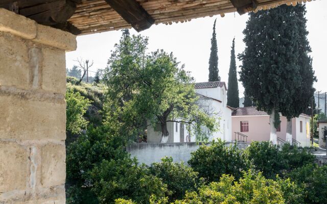 Klymeni Traditional Homes