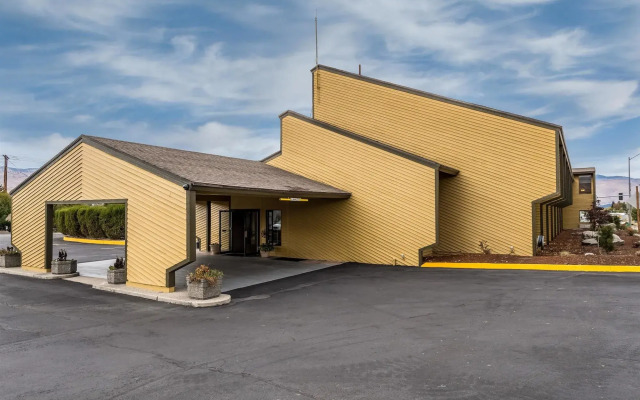 SureStay Hotel by Best Western Wenatchee