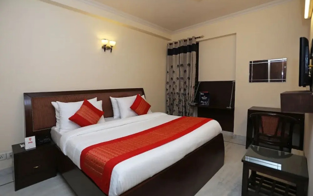 OYO 9299 DLF Phase 4