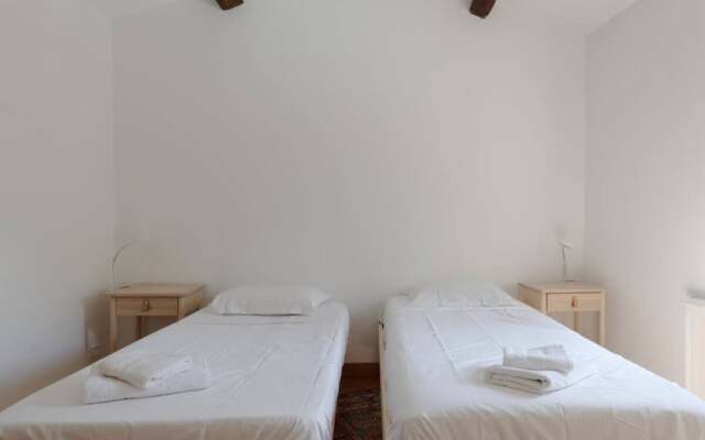 Mas du Moulin de Roquefavour