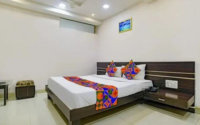 Fabhotel Grand Raj
