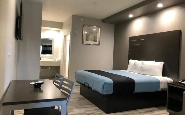 Crystal Inn Downtown