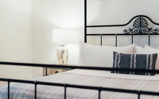 Fly With Me By Avantstay Mid Century Coachella Estate W Pool