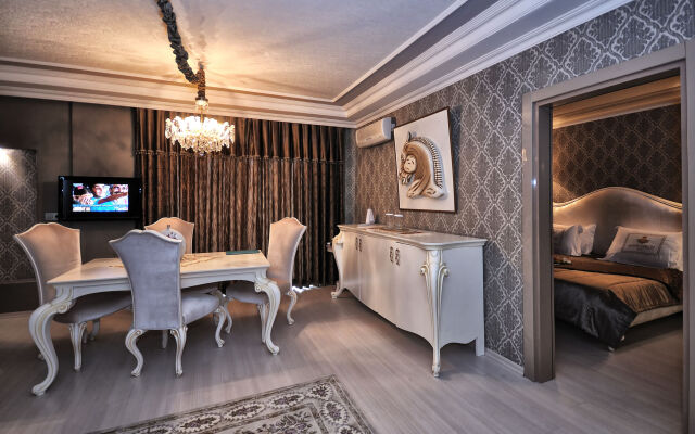 Grand Atakum Hotel