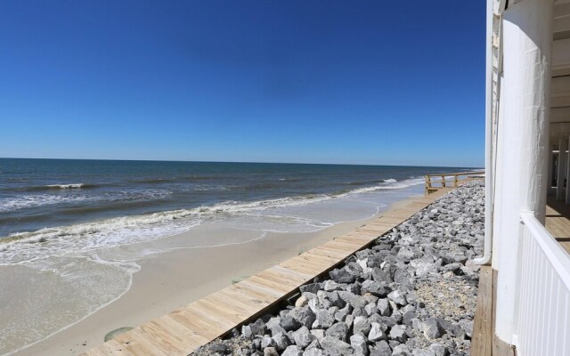 Edgewater Retreat