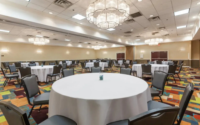 Holiday Inn Hotel & Suites Oklahoma City North by IHG