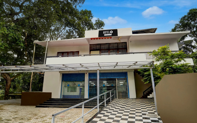 Super Hotel O CSIR Pappanamcode Formerly Ambadi Guest House