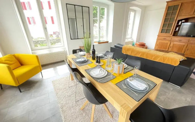 The 5 Continents Ii by Stay Swiss