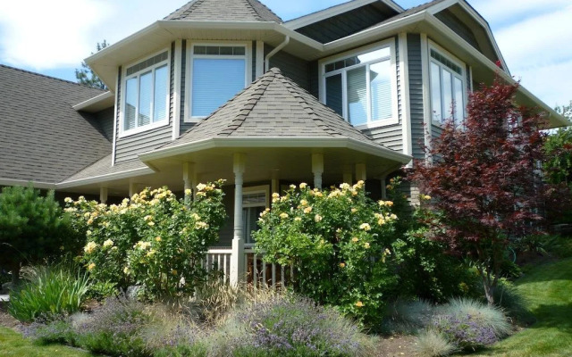 Yellow Rose Bed & Breakfast
