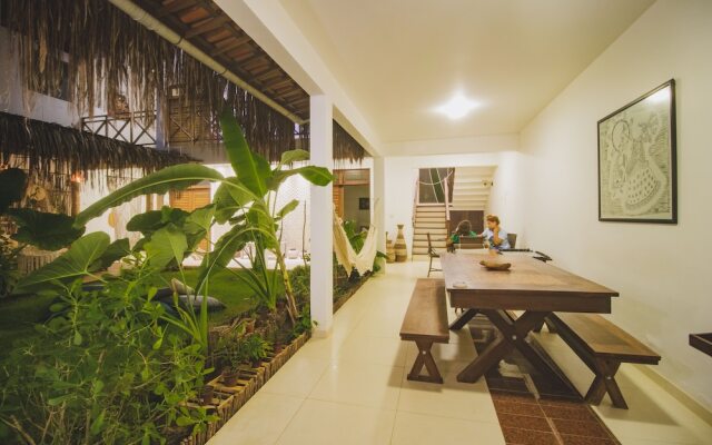 Vila Gameleira Suítes