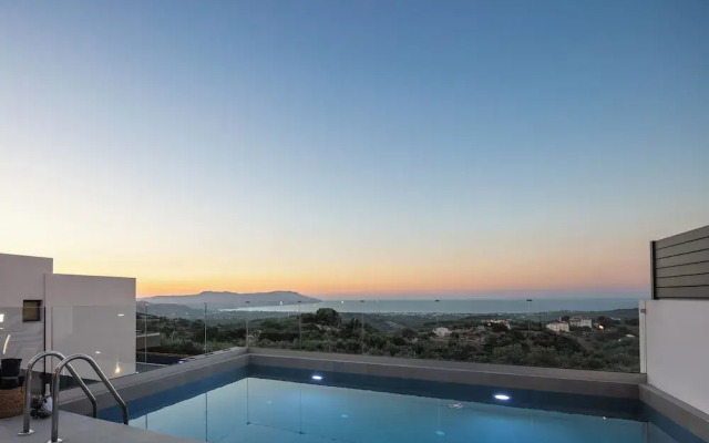 Four Horizons Luxury Villas