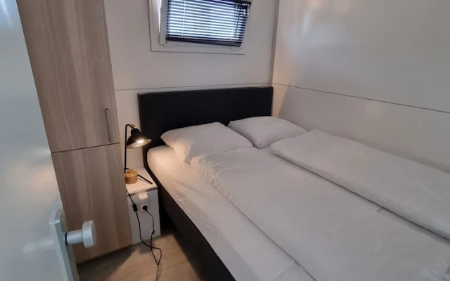 Houseboat Havana