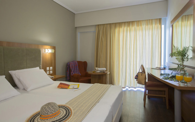 Golden Coast Hotel & Bungalows - All Inclusive