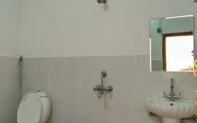 StayApart - Maa Anadmayee Guest House