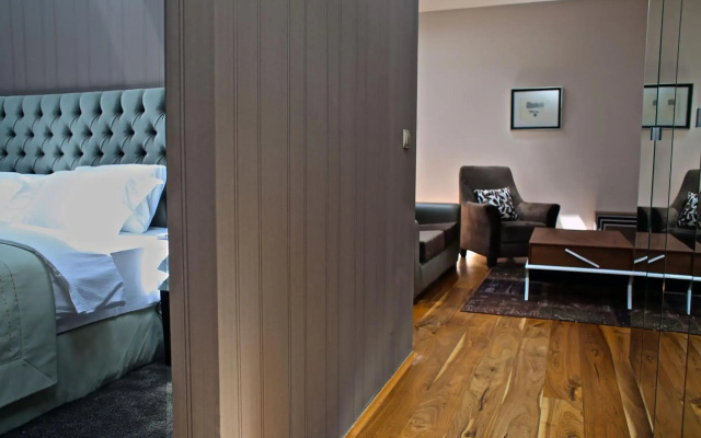 Vienna Suites